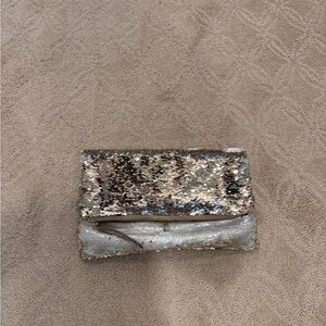 Stella & Dot Sparkling Silver Sequin Clutch